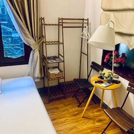 Huong'S Family Homestay Hanoi Exteriör bild